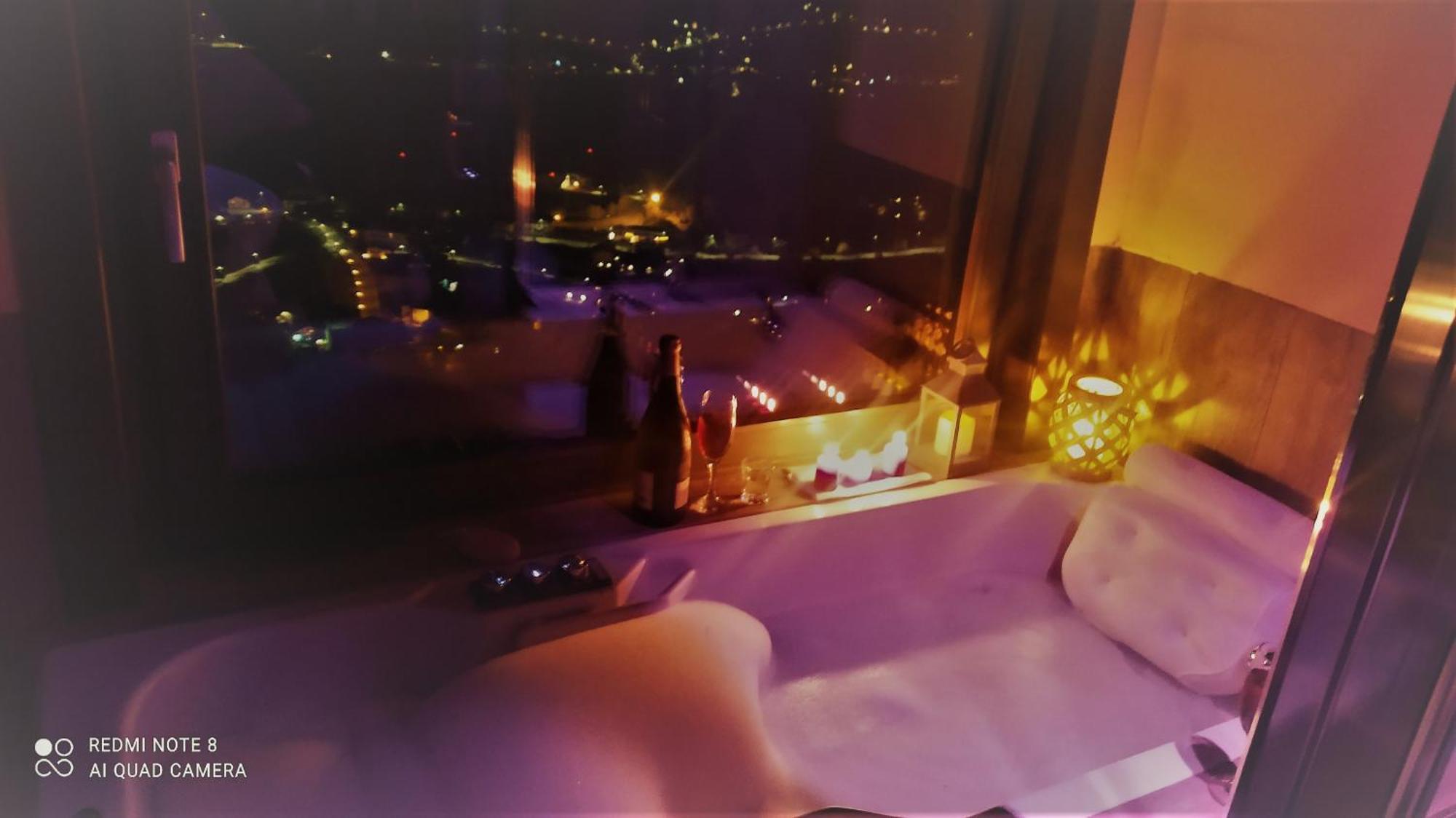 Atmosfera E Vista Mozzafiato Chalets أَويستا الغرفة الصورة