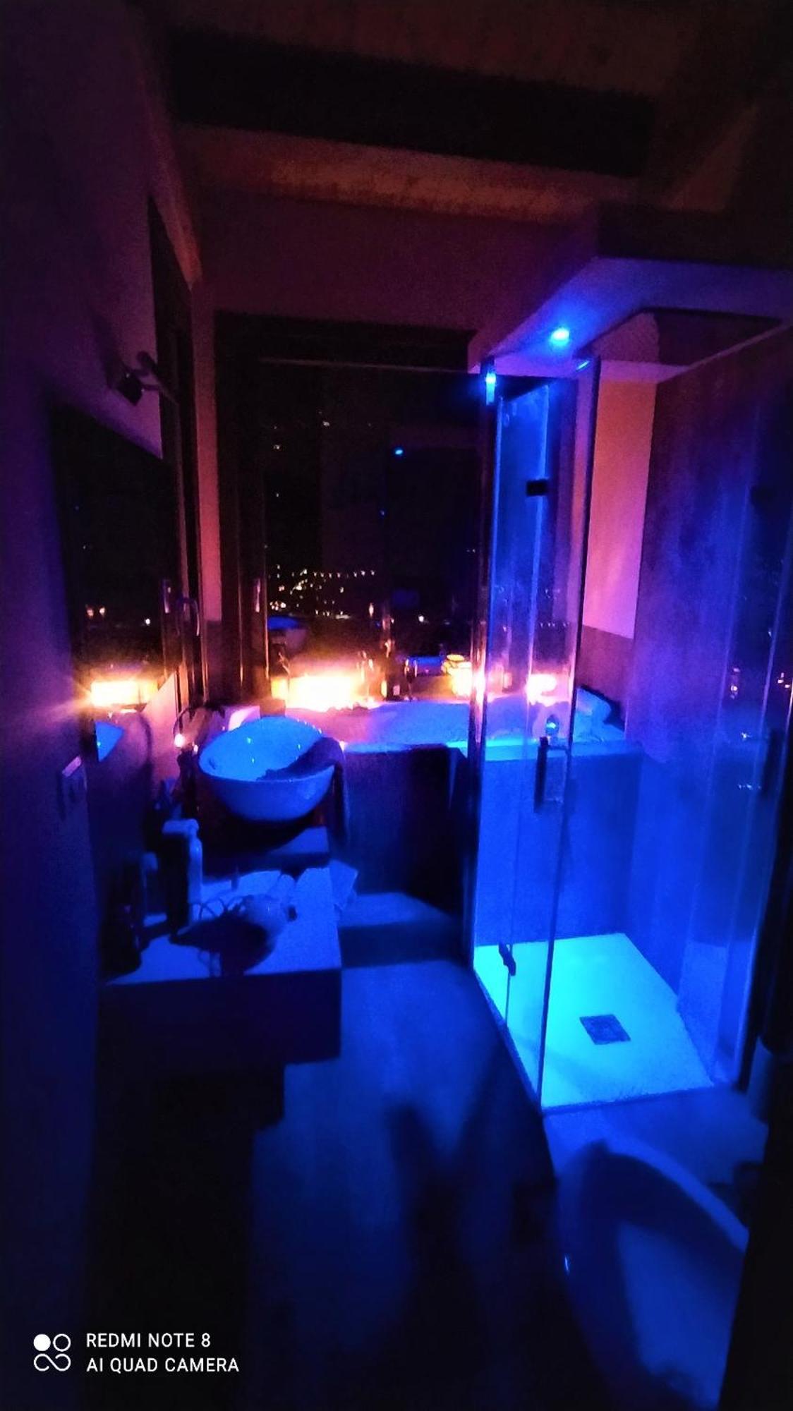 Atmosfera E Vista Mozzafiato Chalets أَويستا الغرفة الصورة